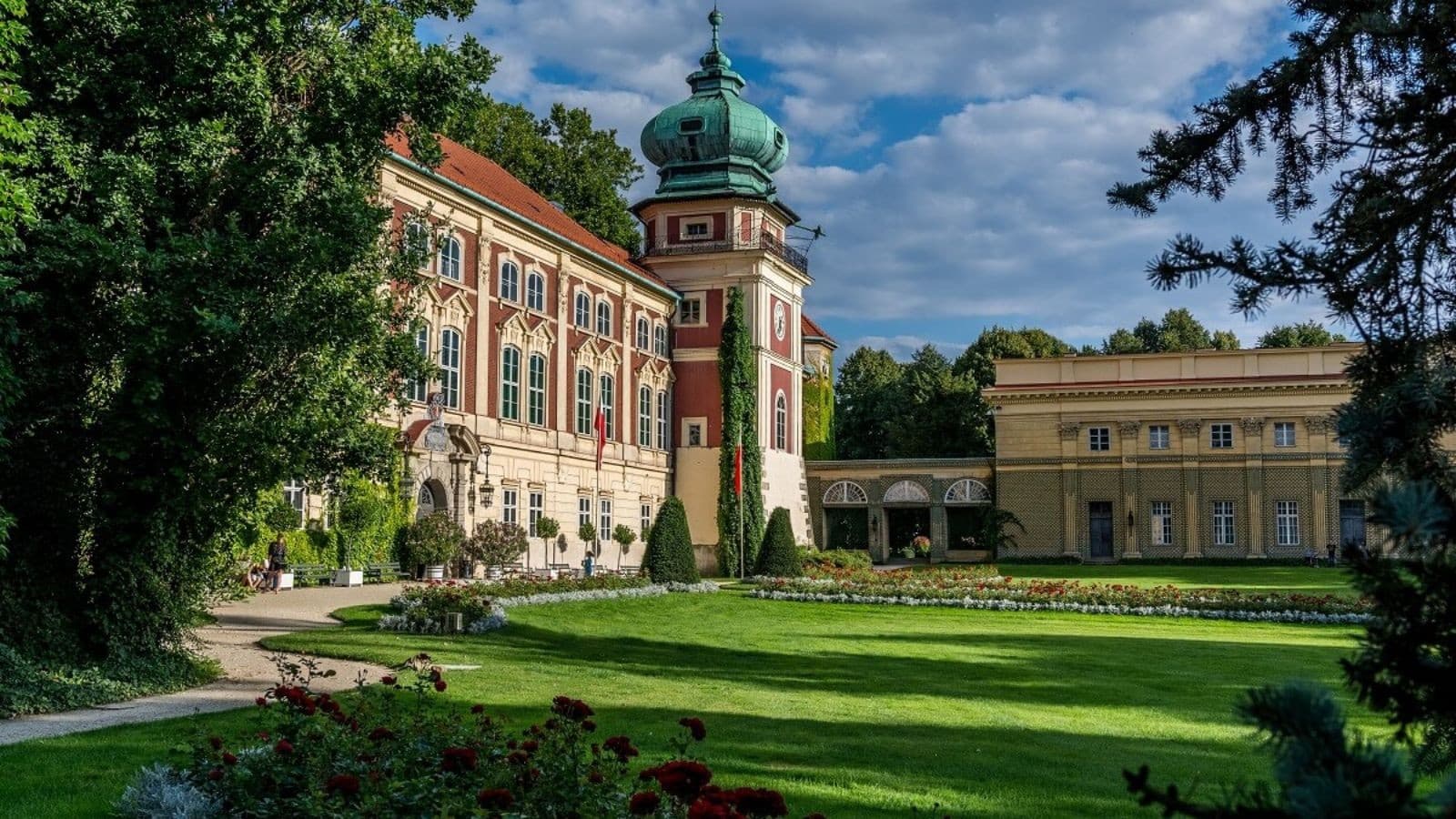 Одноденні тури до Польщі: Ланцют та Жешів